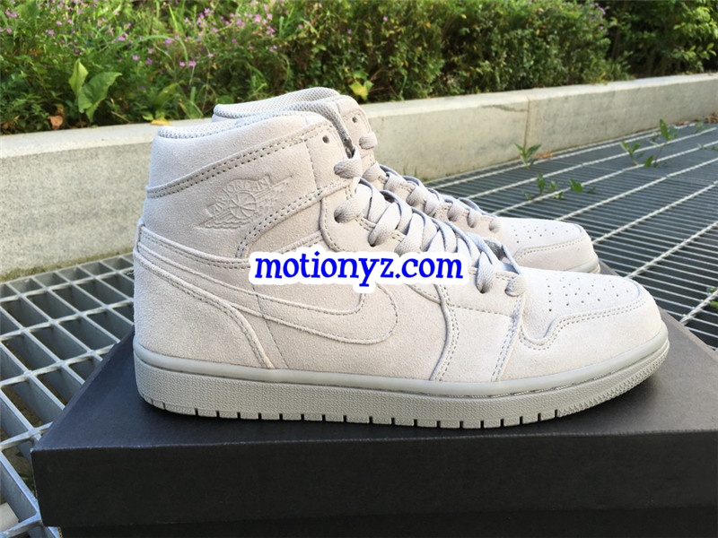 Air Jordan 1 Retro High Grey Suede